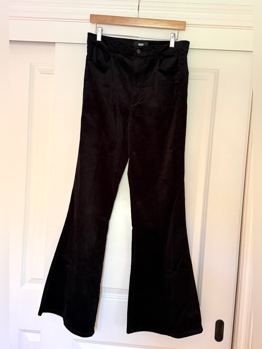 PAIGE Charlie Women's Corduroy Jet Black Flare Pants Size 30. LIKE NEW